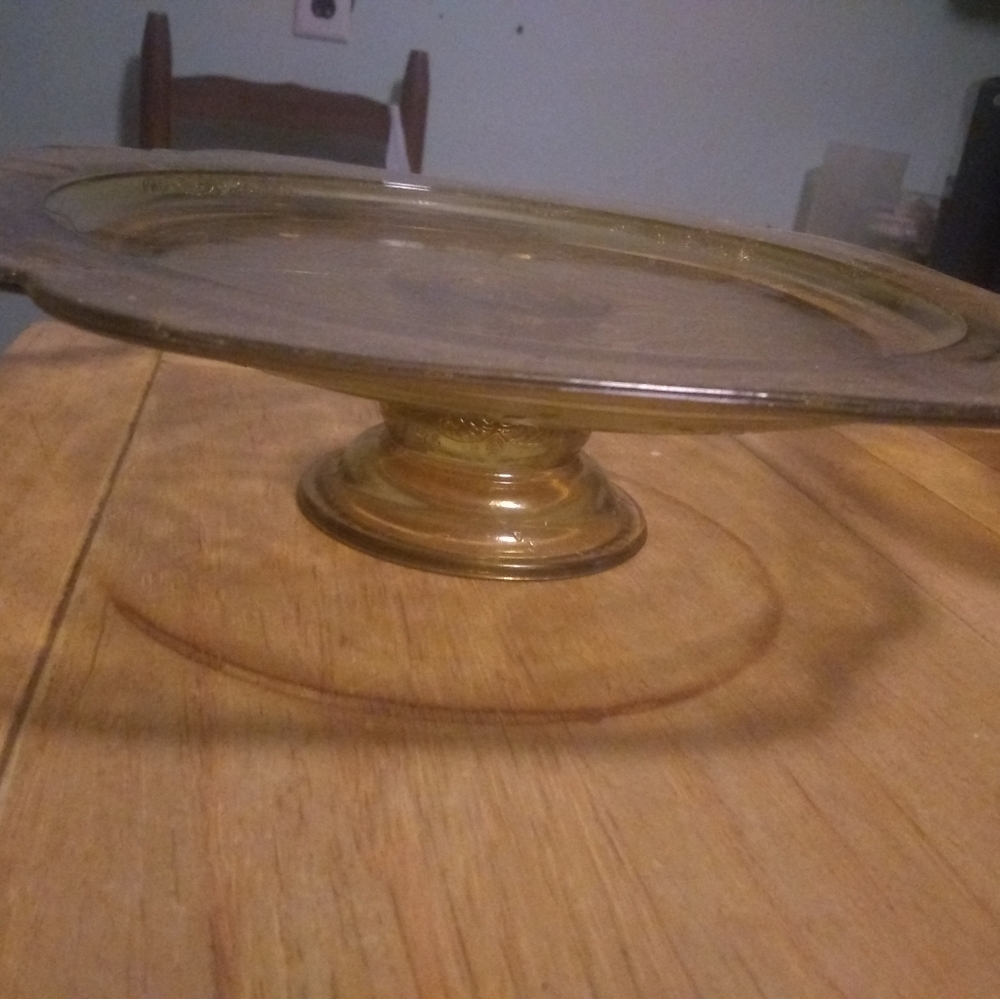 Vintage cake plate